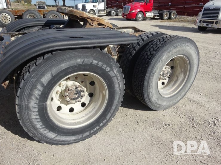 2007-volvo-vnl-day-cab-truck-(pz13987,-unit-110)-image-53