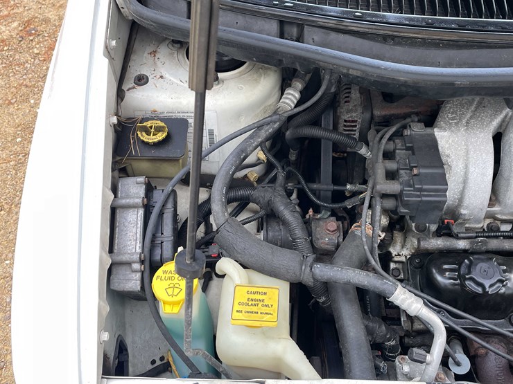 1999-chrysler-town-&-country-image-160