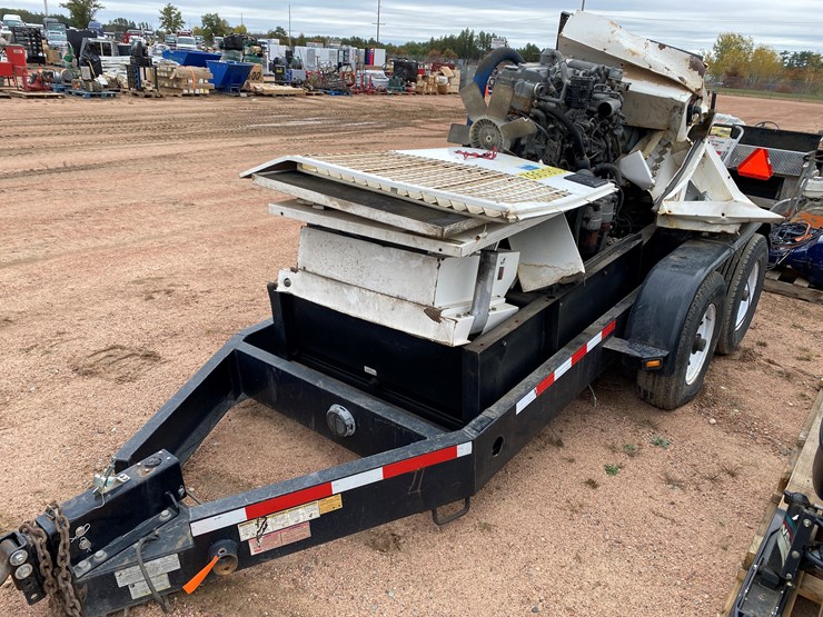 2010-unknown-trailer-image-1