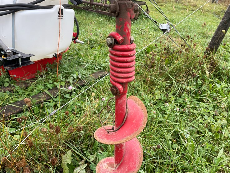 #8120-•-earthquake-e43-power-earth-auger-image-7