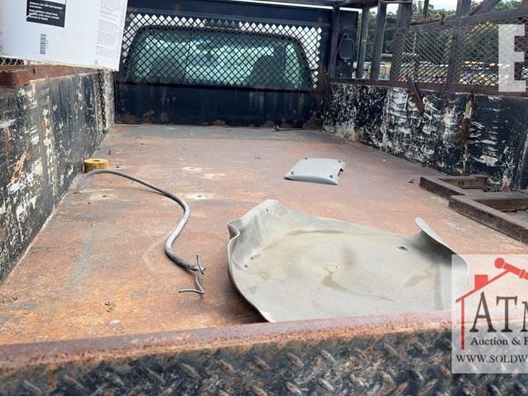 2002-ford-f550-image-17