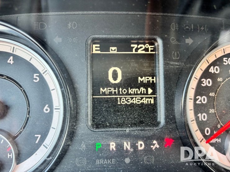 2017-ram-1500-slt-image-86