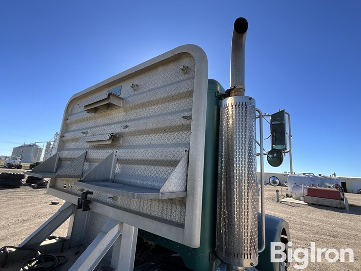 1992-peterbilt-377-image-19