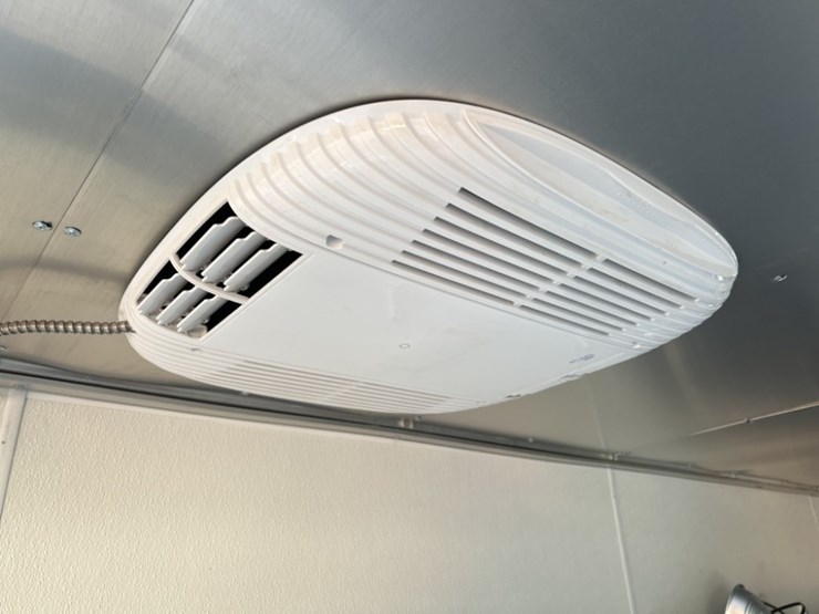 2006-freightliner-mt45-image-43