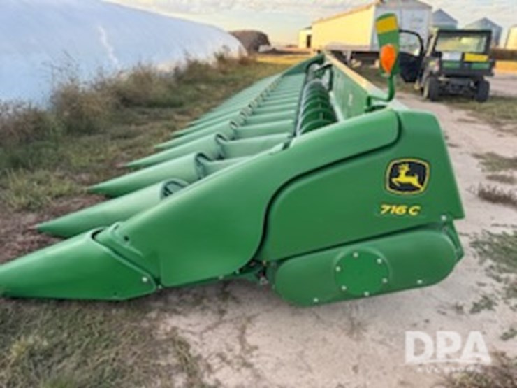 2020-john-deere-716c-image-6