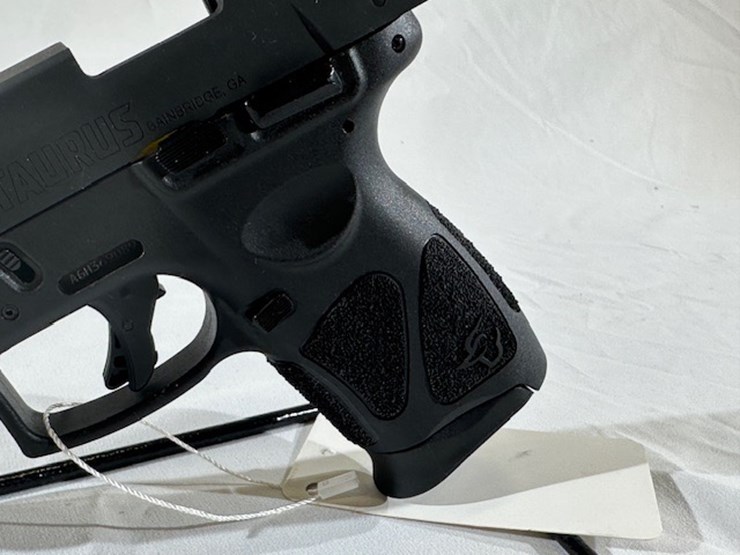 #2025-00069-•-taurus-g3c-pistol-image-38