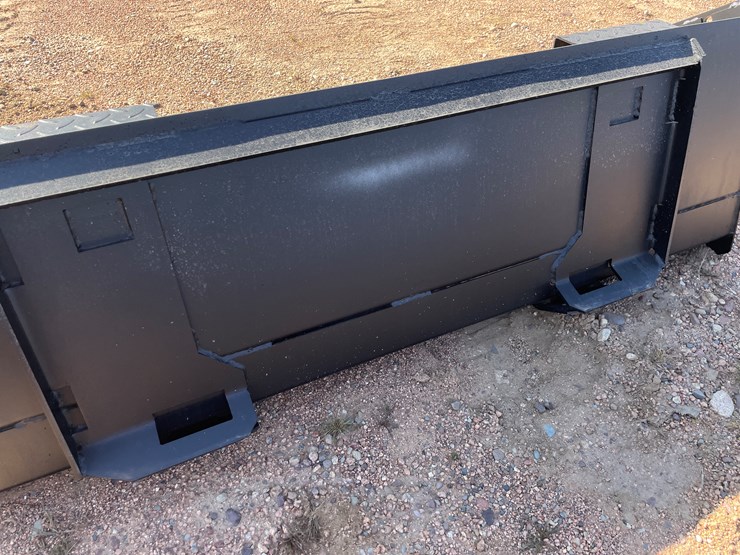 #4105-•-66"-bucket-attachment-image-9