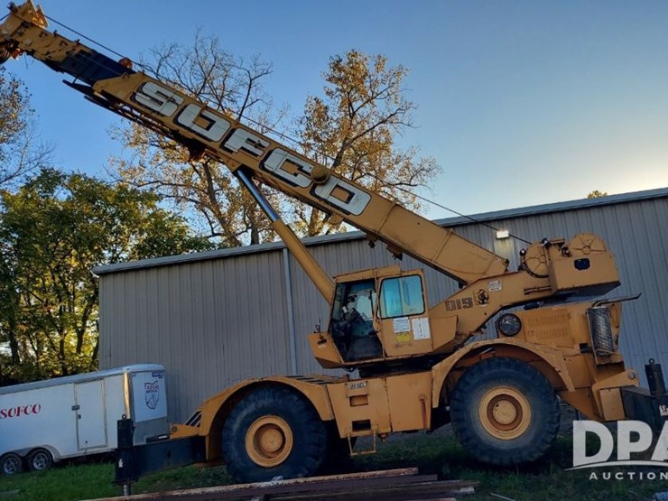 1984-grove-rt740-image-1