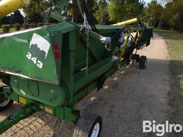 john-deere-843-image-13