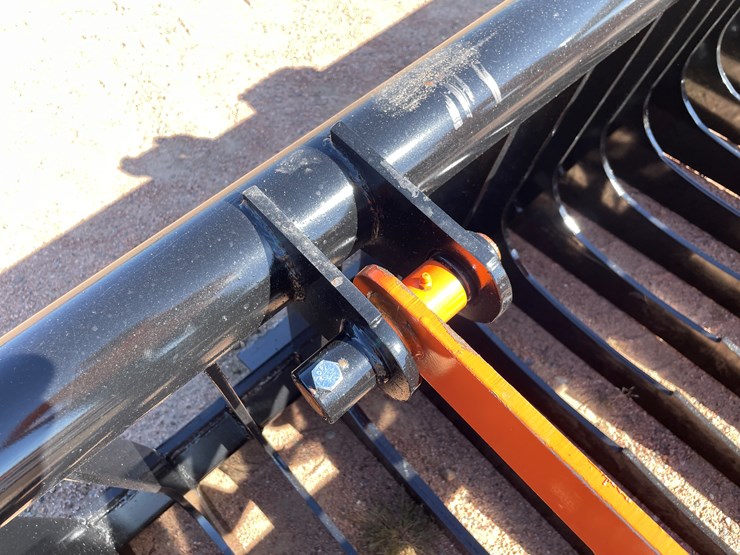 #4118-•-76"-skeleton-grapple-bucket-attachment-image-8