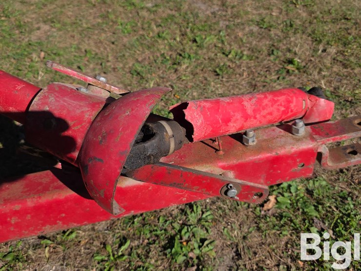 massey-ferguson-12-image-15