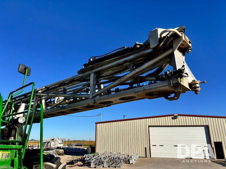 2013-john-deere-4830-image-89