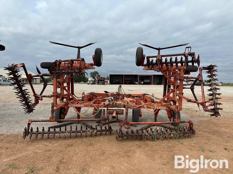 richardson-7x5-image-6