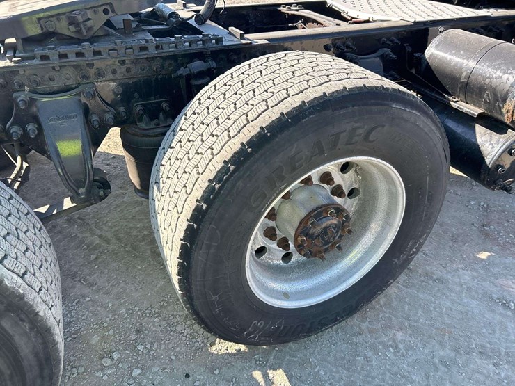 2021-freightliner-cascadia-116-image-29