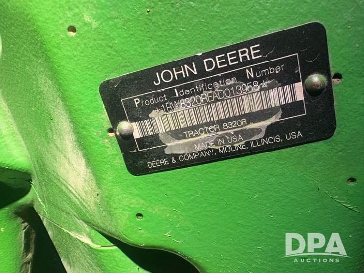 2010-john-deere-8320r-image-17