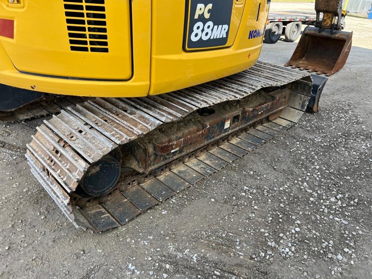 komatsu-pc88mr-11-image-26