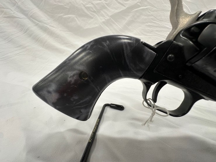 #2025-00047-•-heritage-barkeep-revolver-image-22