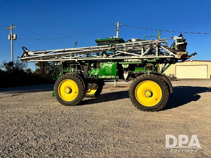 2013-john-deere-4830-image-19