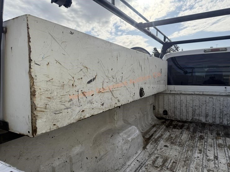 2015-ford-f350-xlt-image-25