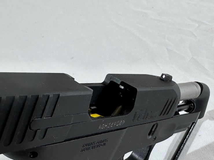 #2025-00069-•-taurus-g3c-pistol-image-30