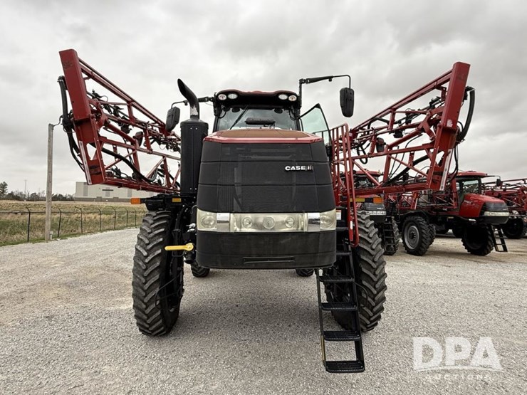 2020-case-ih-trident-5550-image-8