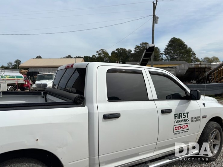 2013-dodge-ram-1500-image-22