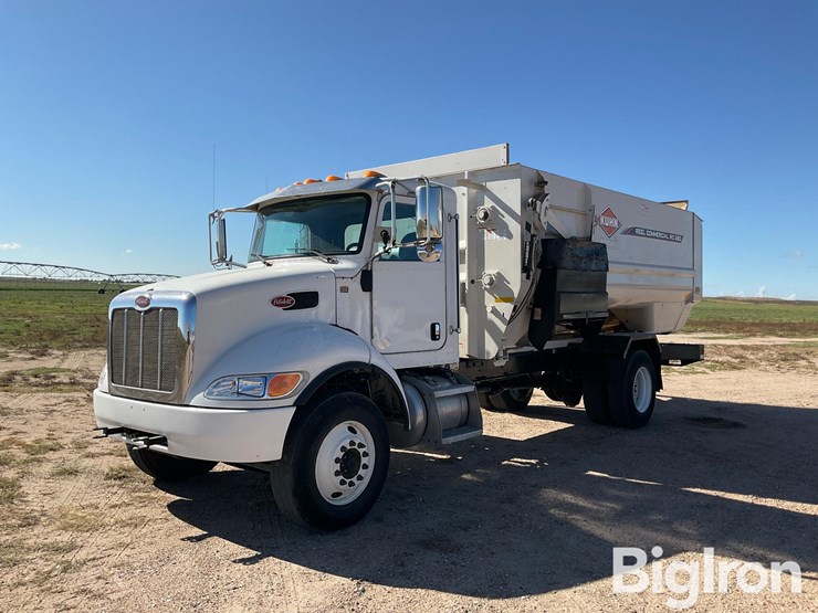 2020-peterbilt-337-image-1