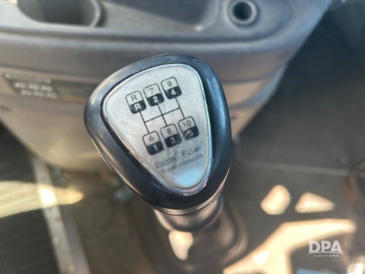 2012-freightliner-cascadia-truck-(cp1182-unit-517)-image-42