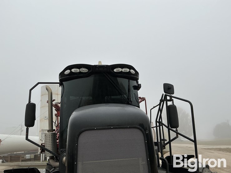 2016-case-ih-810-image-13