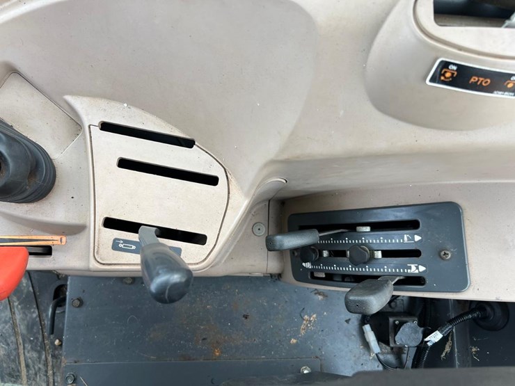 kubota-m7040-image-29