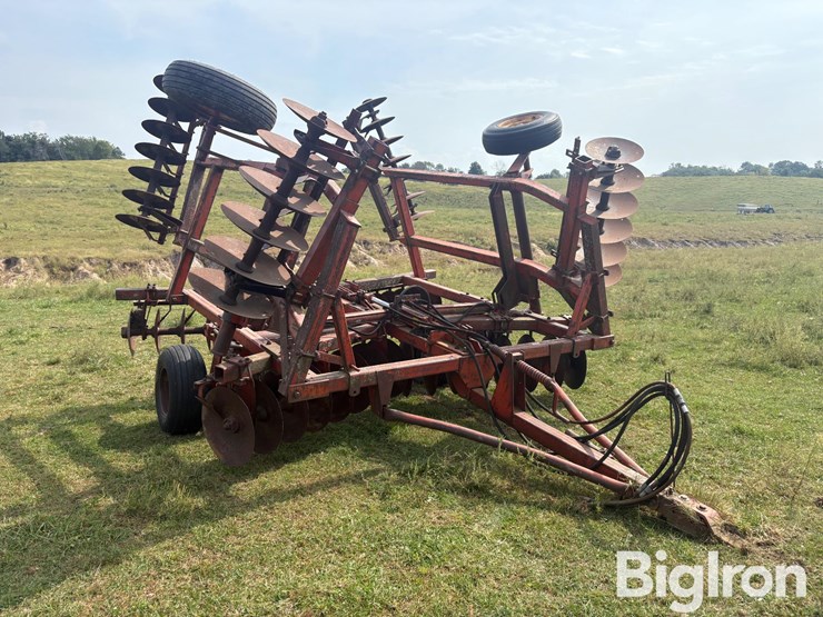 massey-ferguson-21-image-3