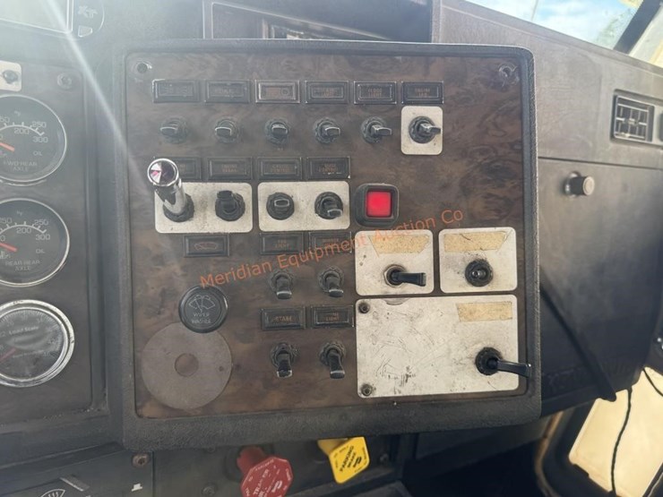 1995-kenworth-t600-image-46