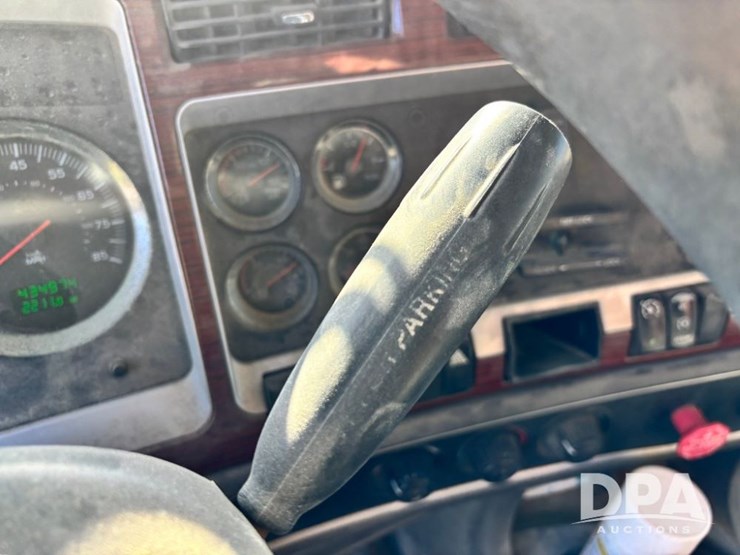 2007-kenworth-t800-image-87