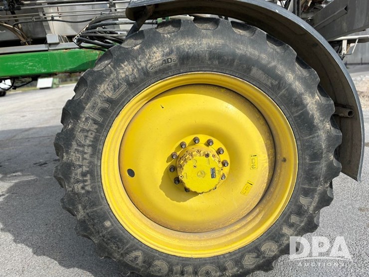 2019-john-deere-r4038-image-94