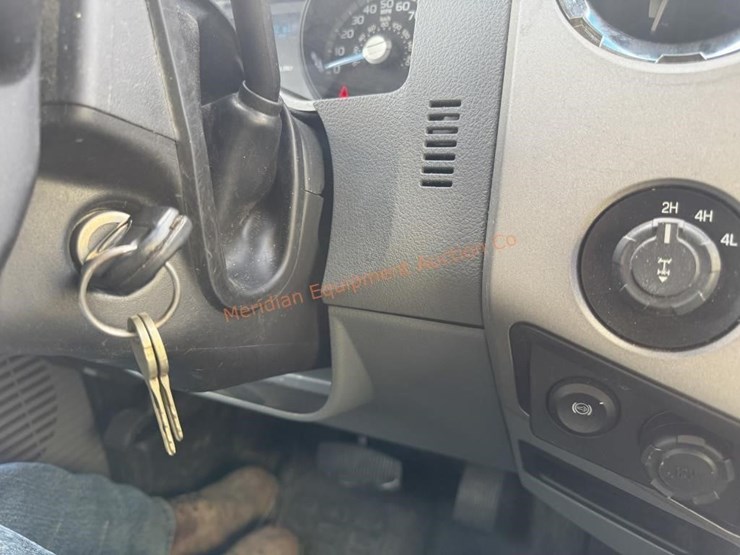 2015-ford-f350-xlt-image-51