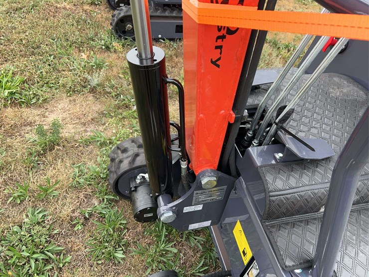 mini-excavator-mx15rx-image-12