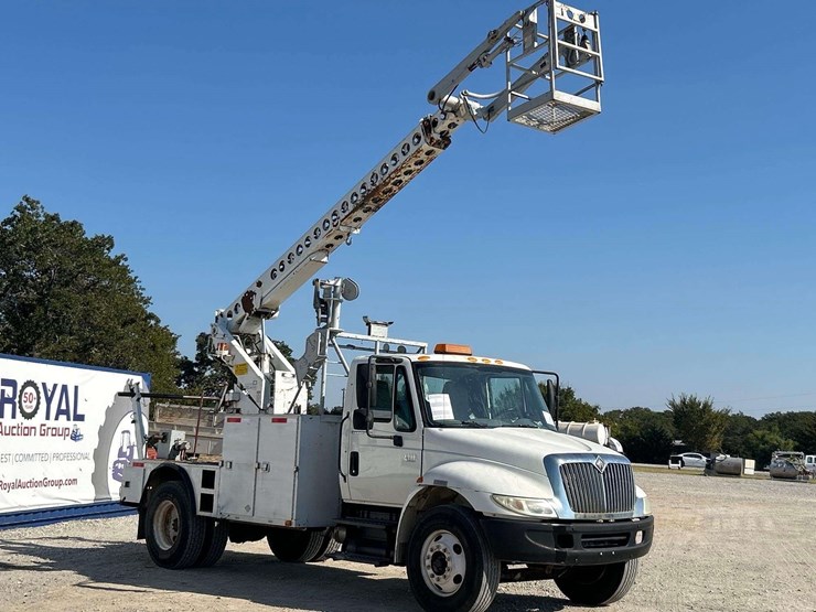 2005-international-durastar-4300-image-4