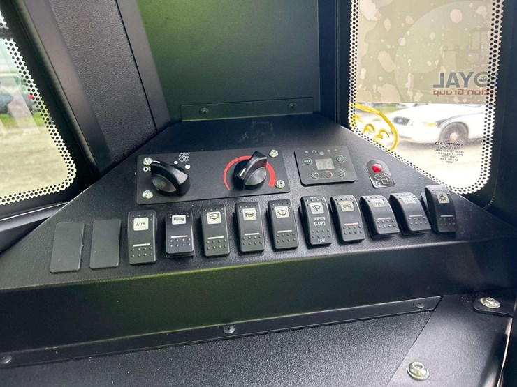 2023-fat-truck-2.8c-amphibious-awd-off-road-utility-vehicle-image-13