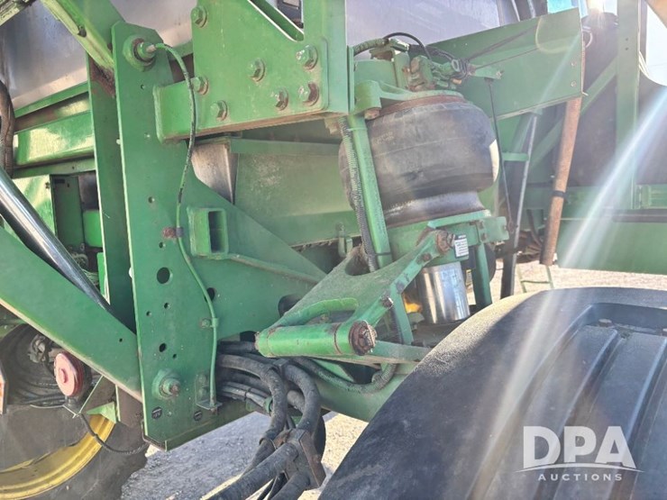 2013-john-deere-4830-image-59