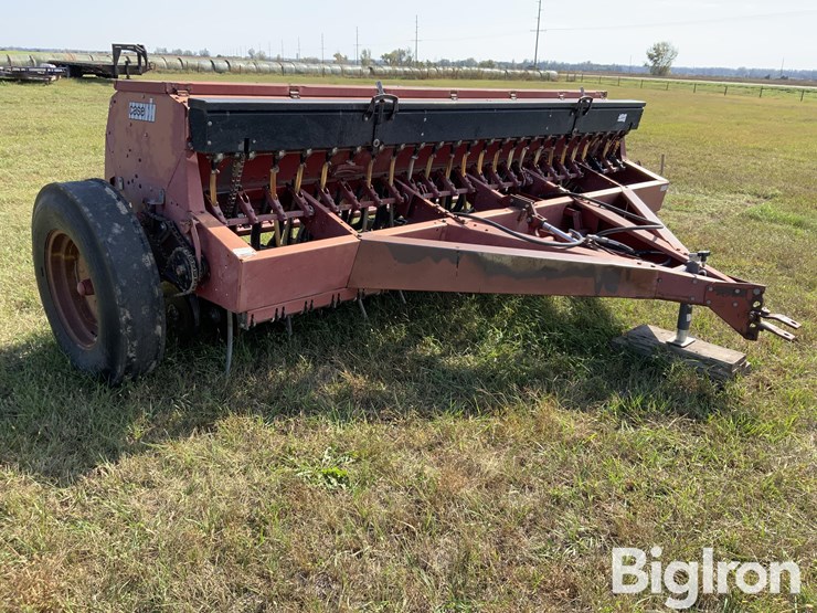 case-ih-5100-image-3