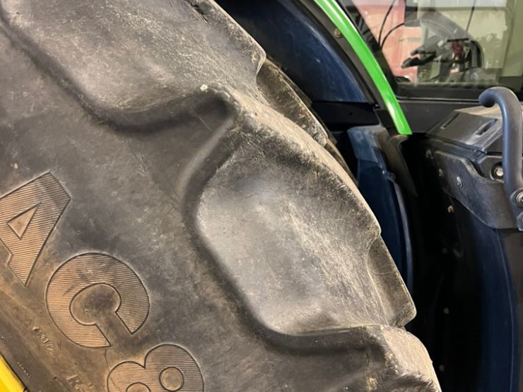 2017-john-deere-8320r-image-11