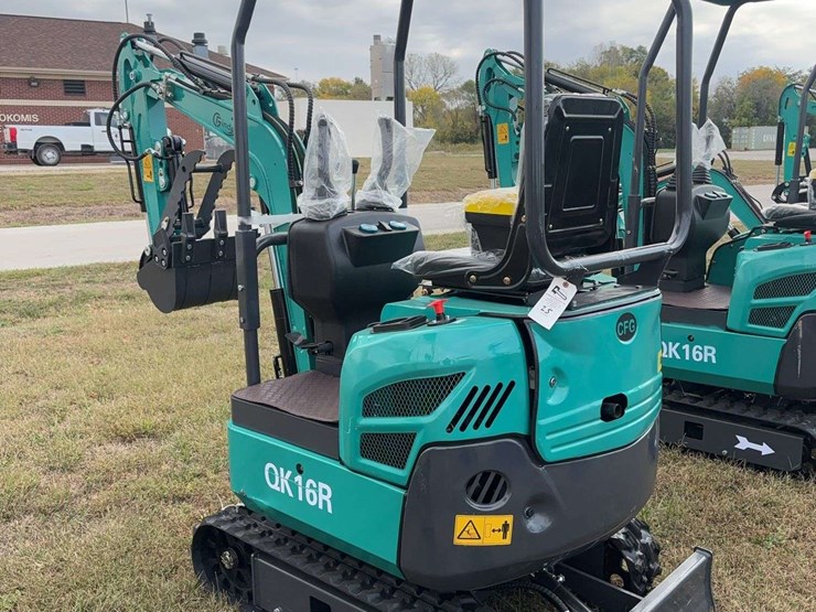 mini-excavator-qk16r-image-3