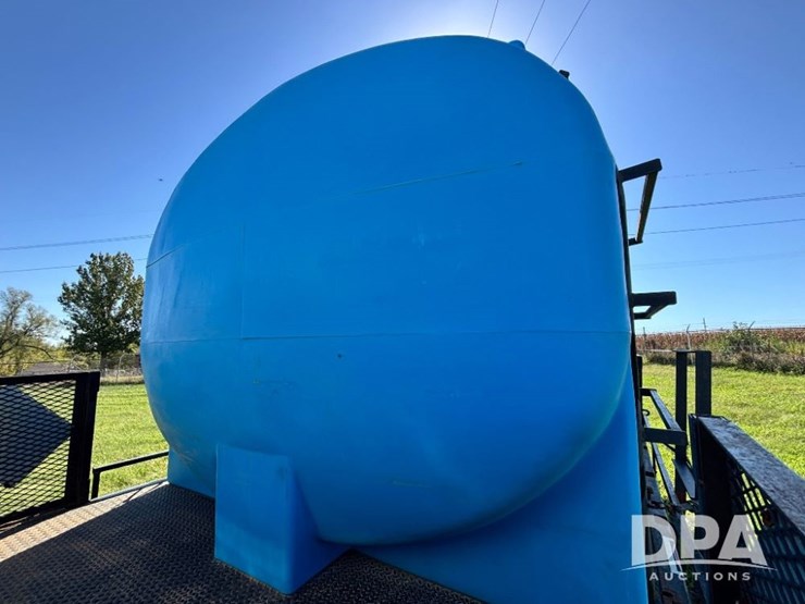 1993-freightliner-fld120-image-30