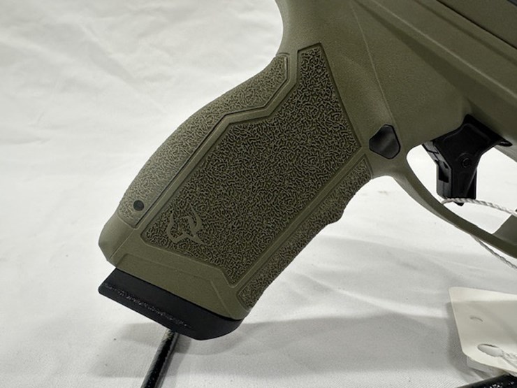 #2025-00062-•-taurus-gx4-pistol-image-27