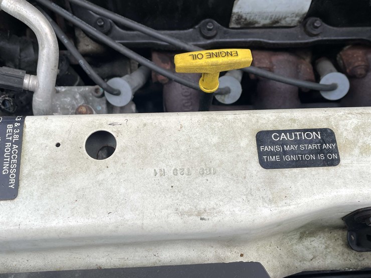 1999-chrysler-town-&-country-image-161