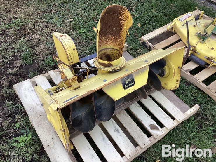 john-deere-110-image-9