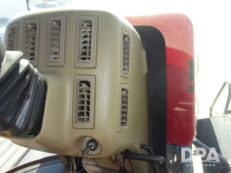 2011-case-ih-titan-4530-image-95