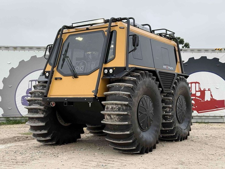 2023-fat-truck-2.8c-amphibious-awd-off-road-utility-vehicle-image-1
