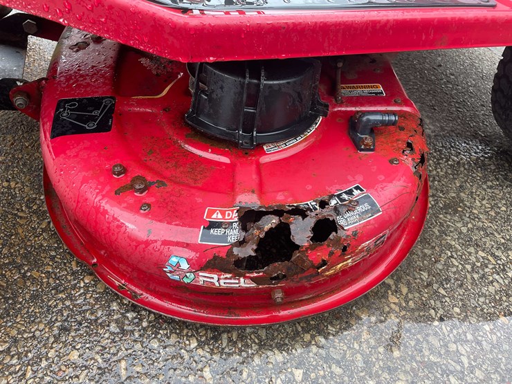 #14063-•-toro-lawn-tractor-(o4)-image-23