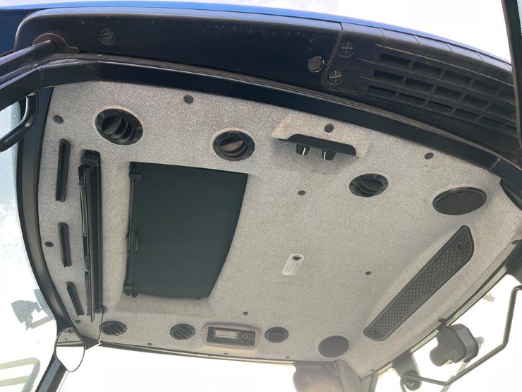 2020-new-holland-workmaster-120-image-13